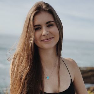 Meet your Posher, Claire